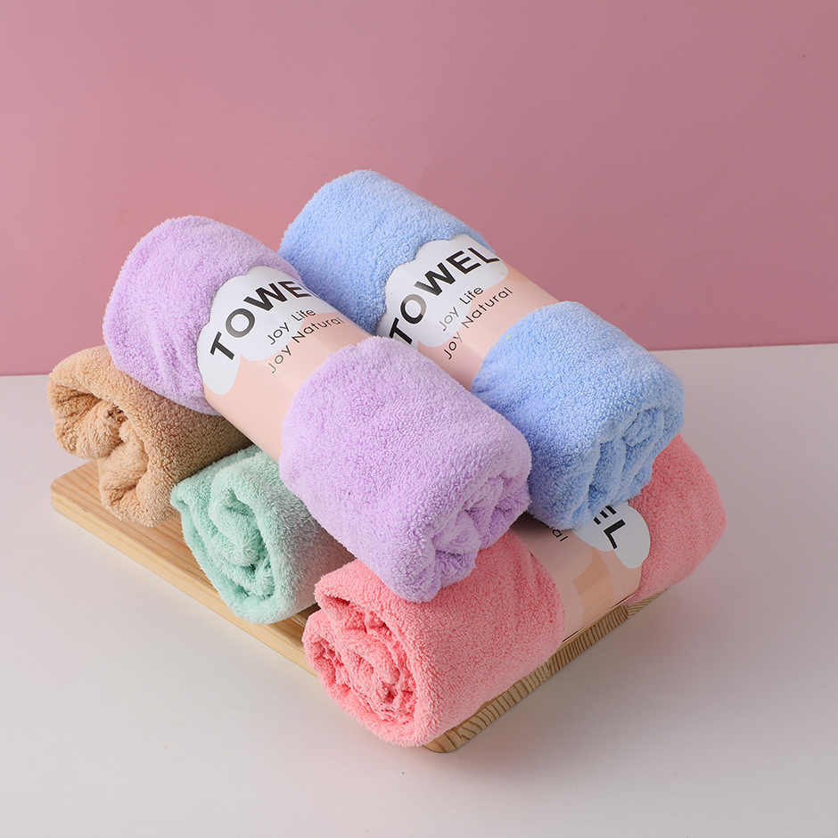 35 x 75cm Coral velvet towel