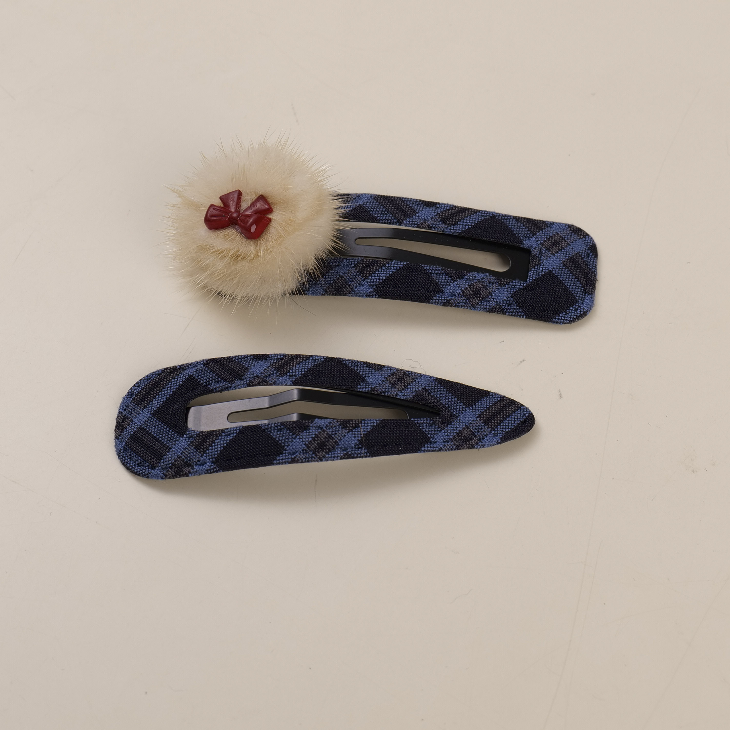 Bowknot Fabric Hair Clip 2pcs-2