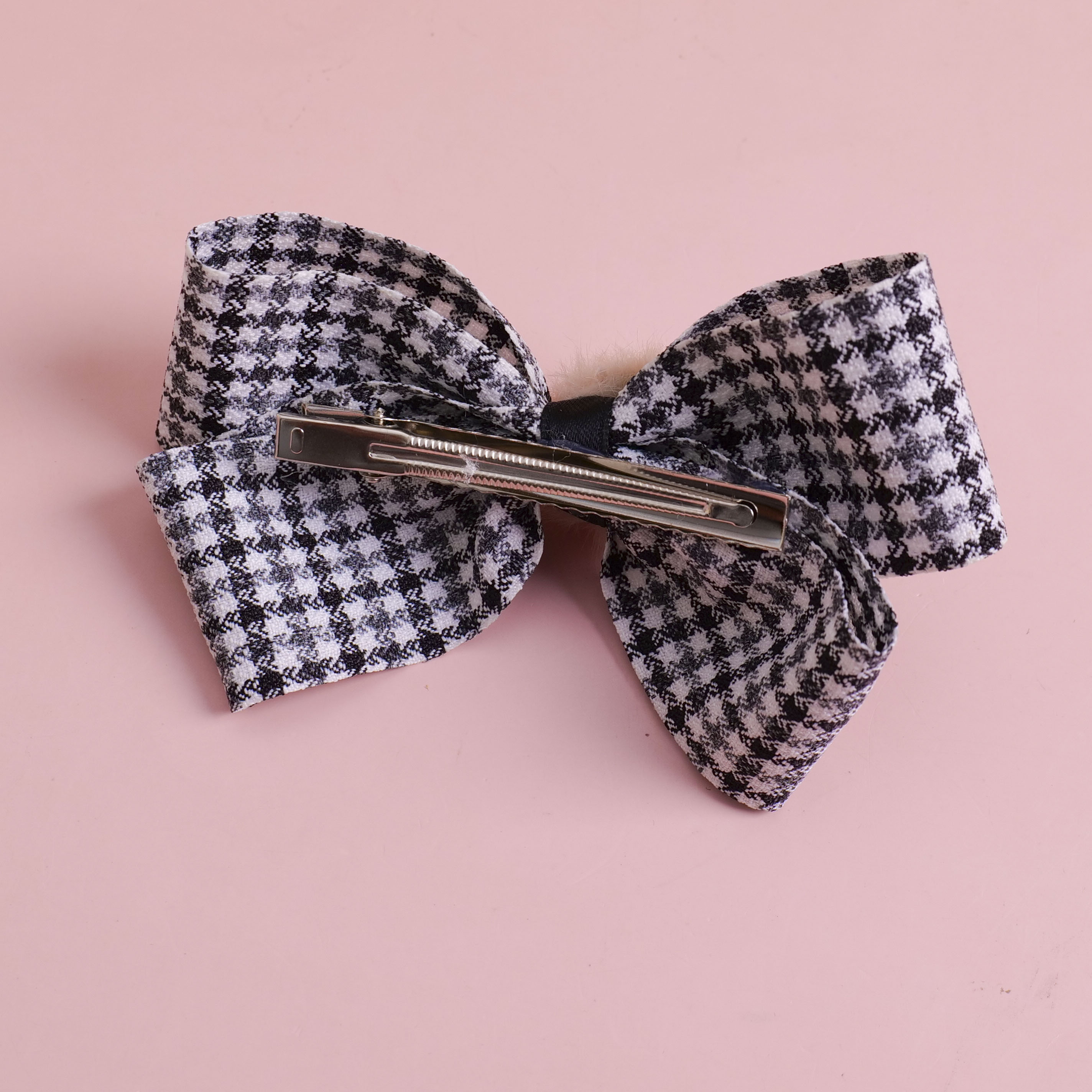 Pom-Pom Bowknot Fabric Hair Clip