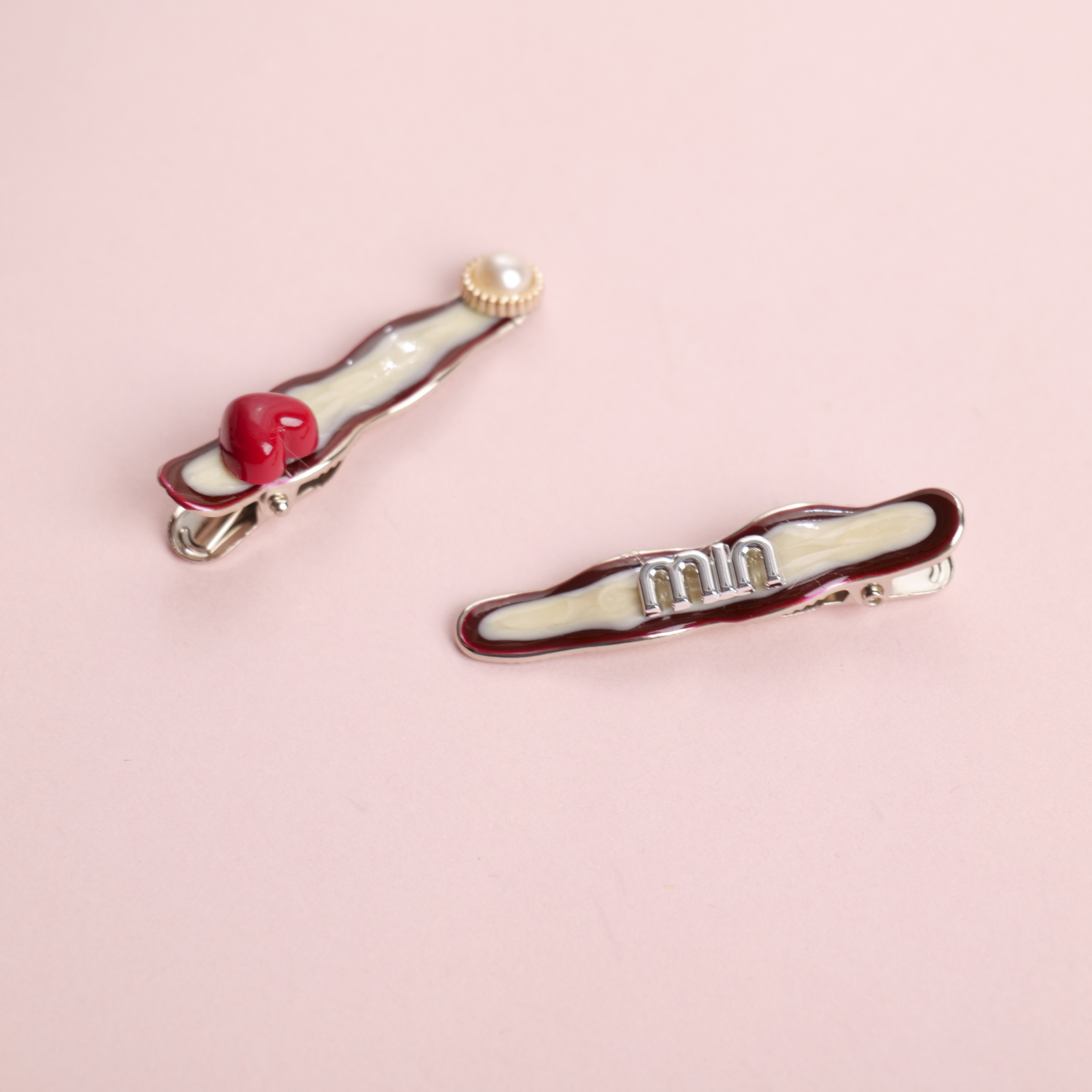 Pearl Letter Hair Clips 2pcs