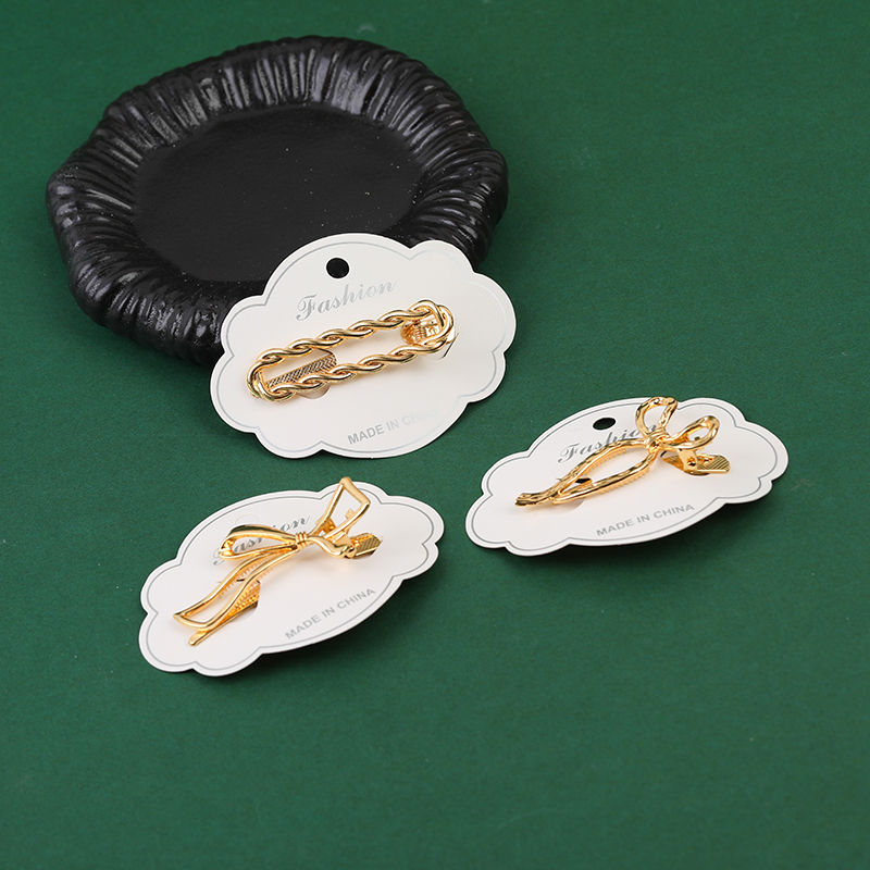 Fashion Alloy Hair Clip - 8
