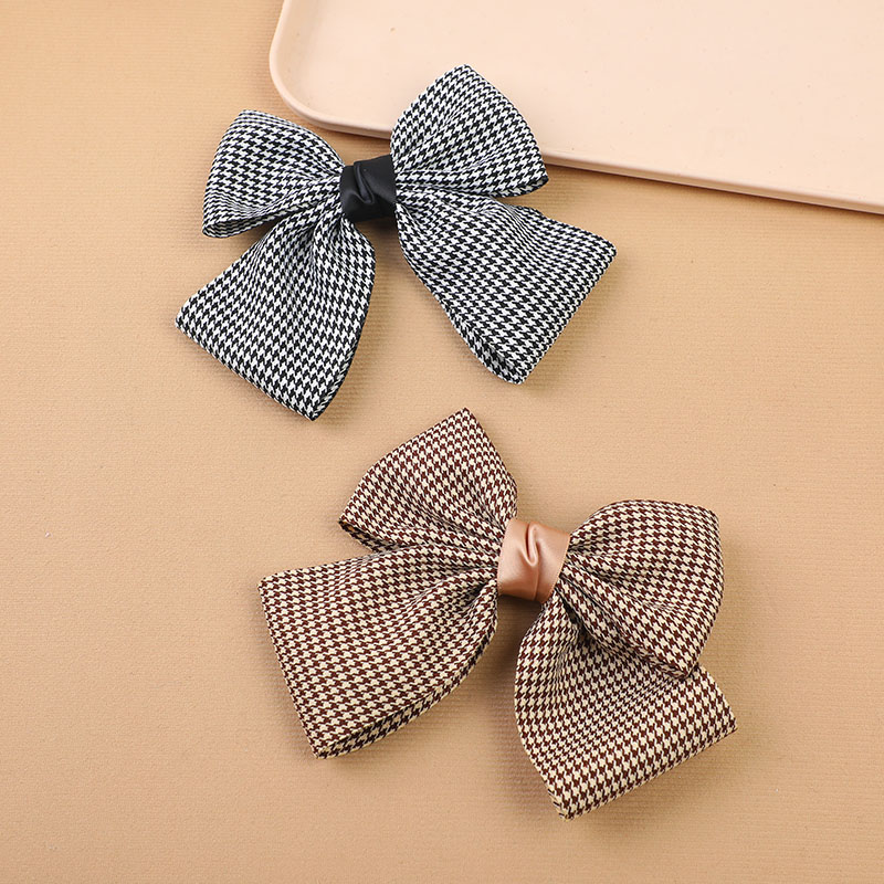 Small Checkered Bow Hair Clip-2