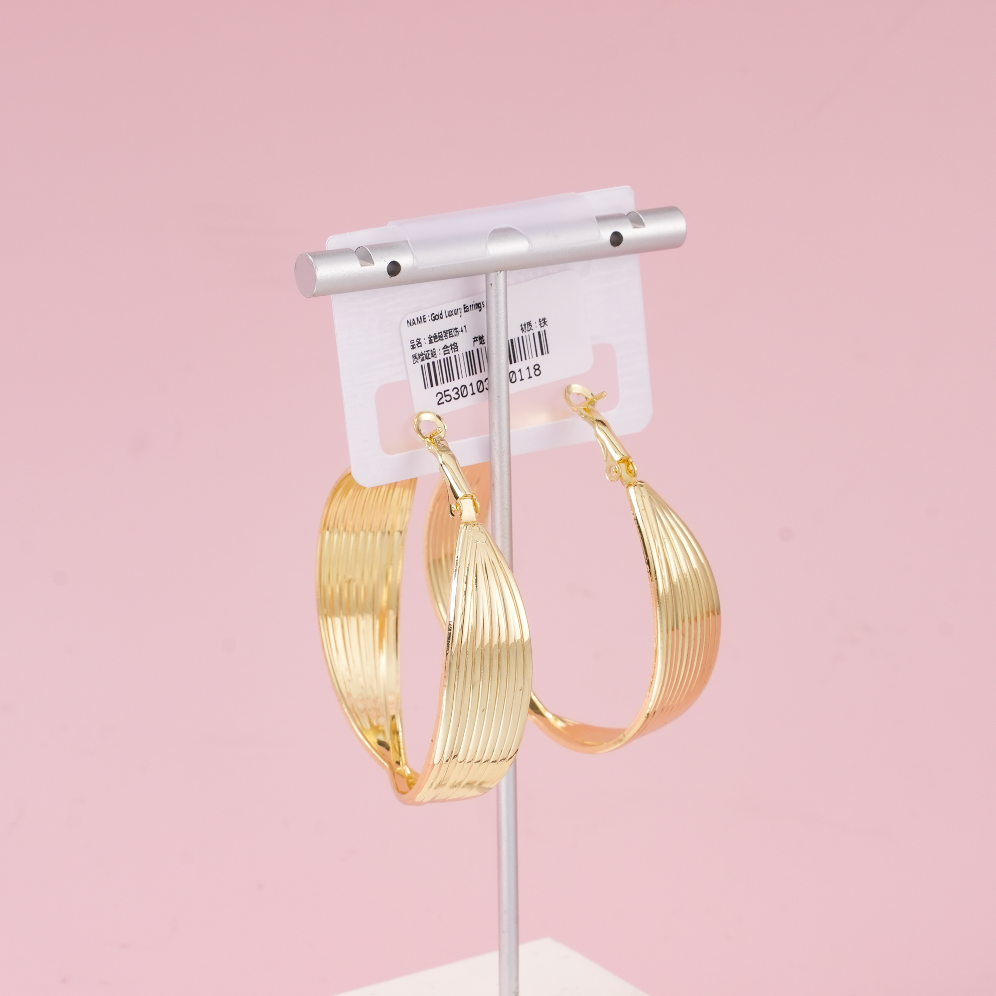 Gold Luxury Earrings – 41