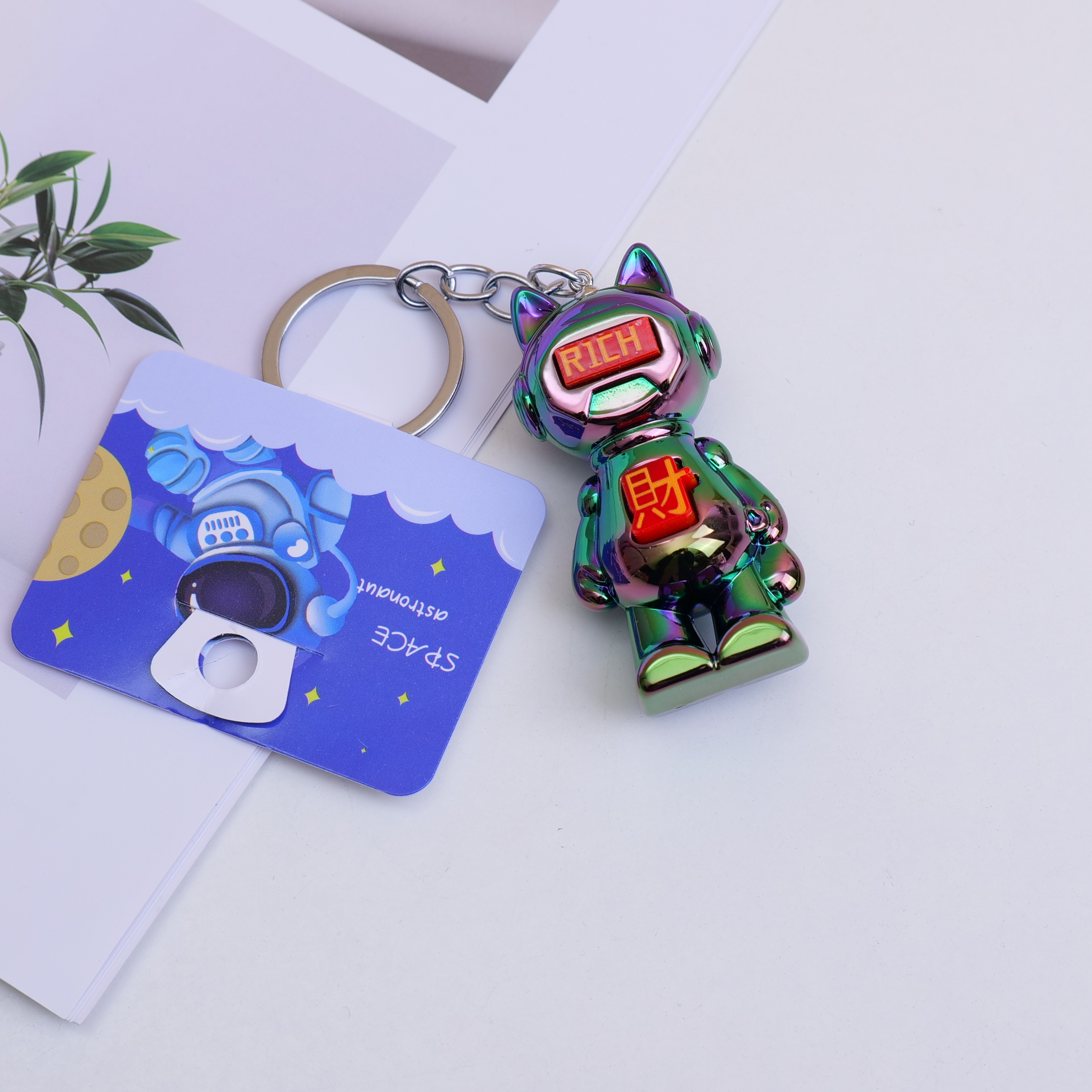 Electroplating colorful bear keychain