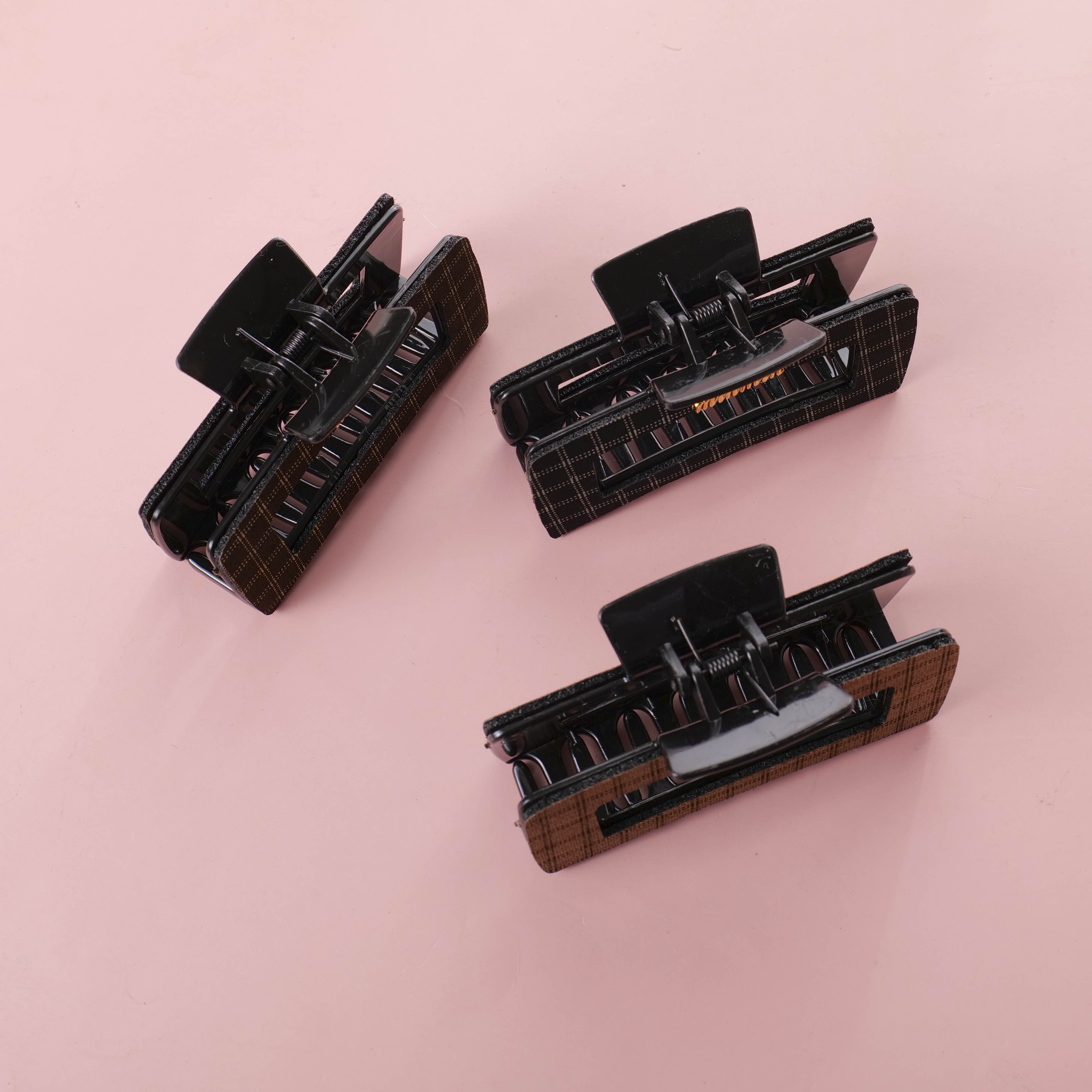 Letter Square Hair Claw 13cm