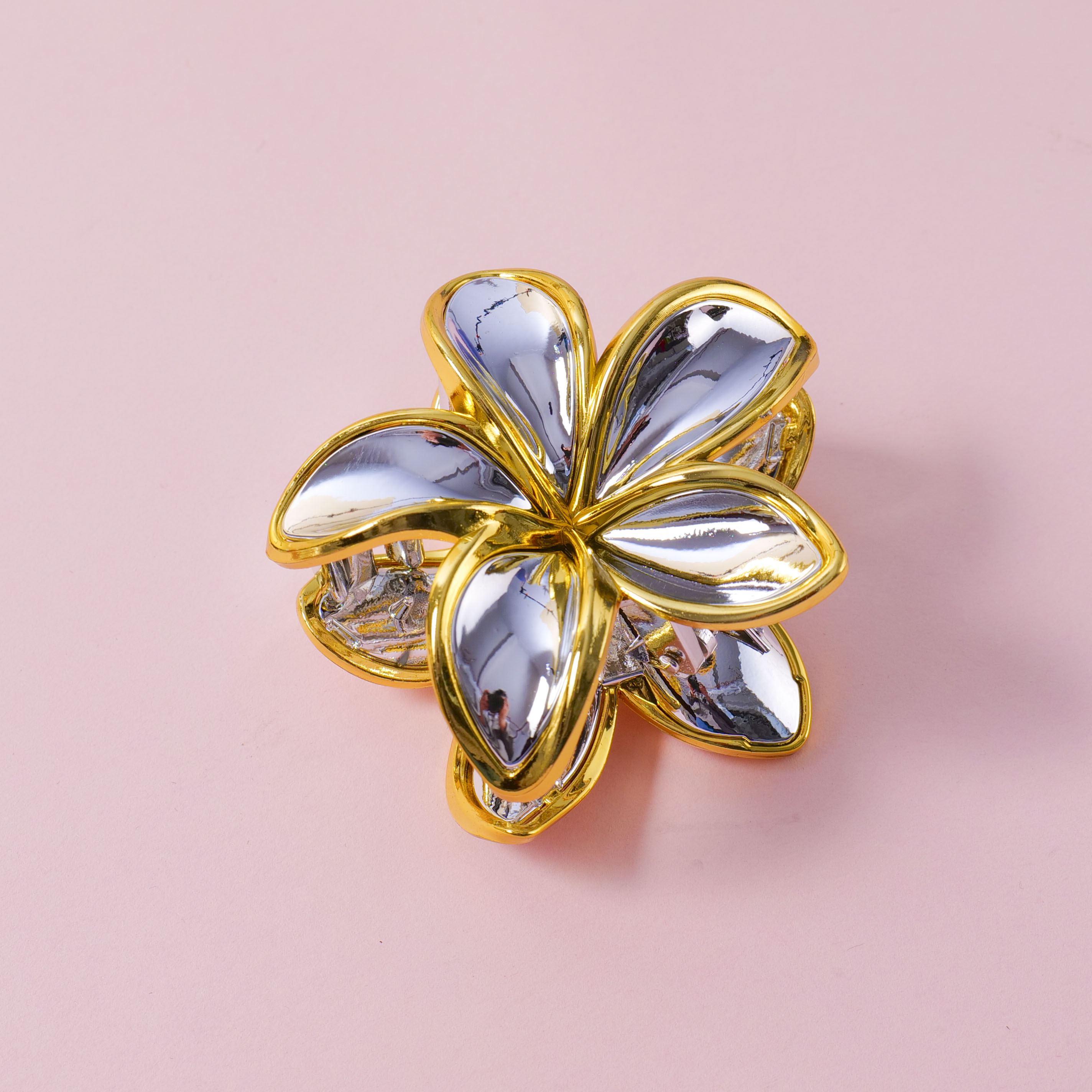 Silver Plumeria Claw Clip With Gold Rim