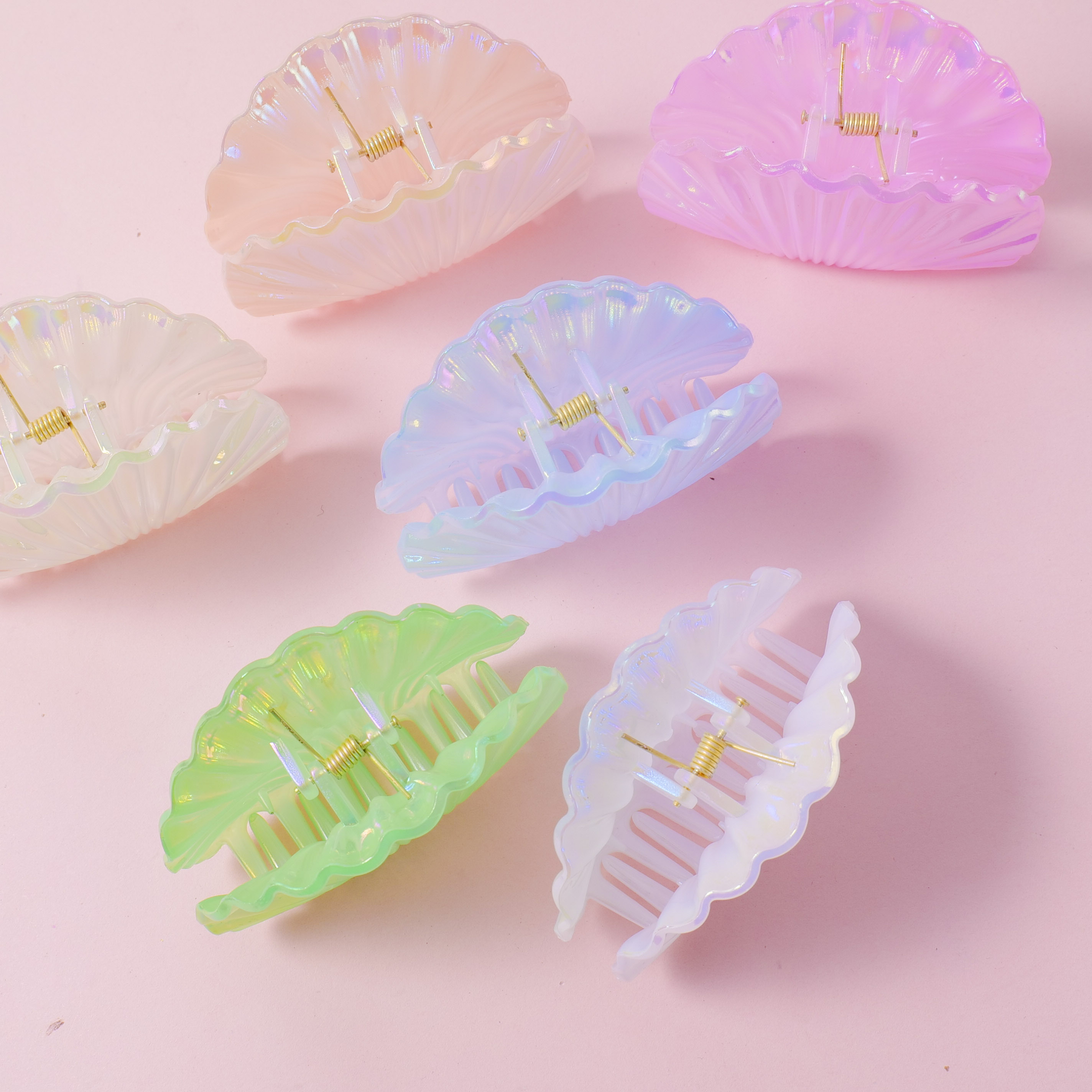 Pearlescent Shell Claw Clip-1