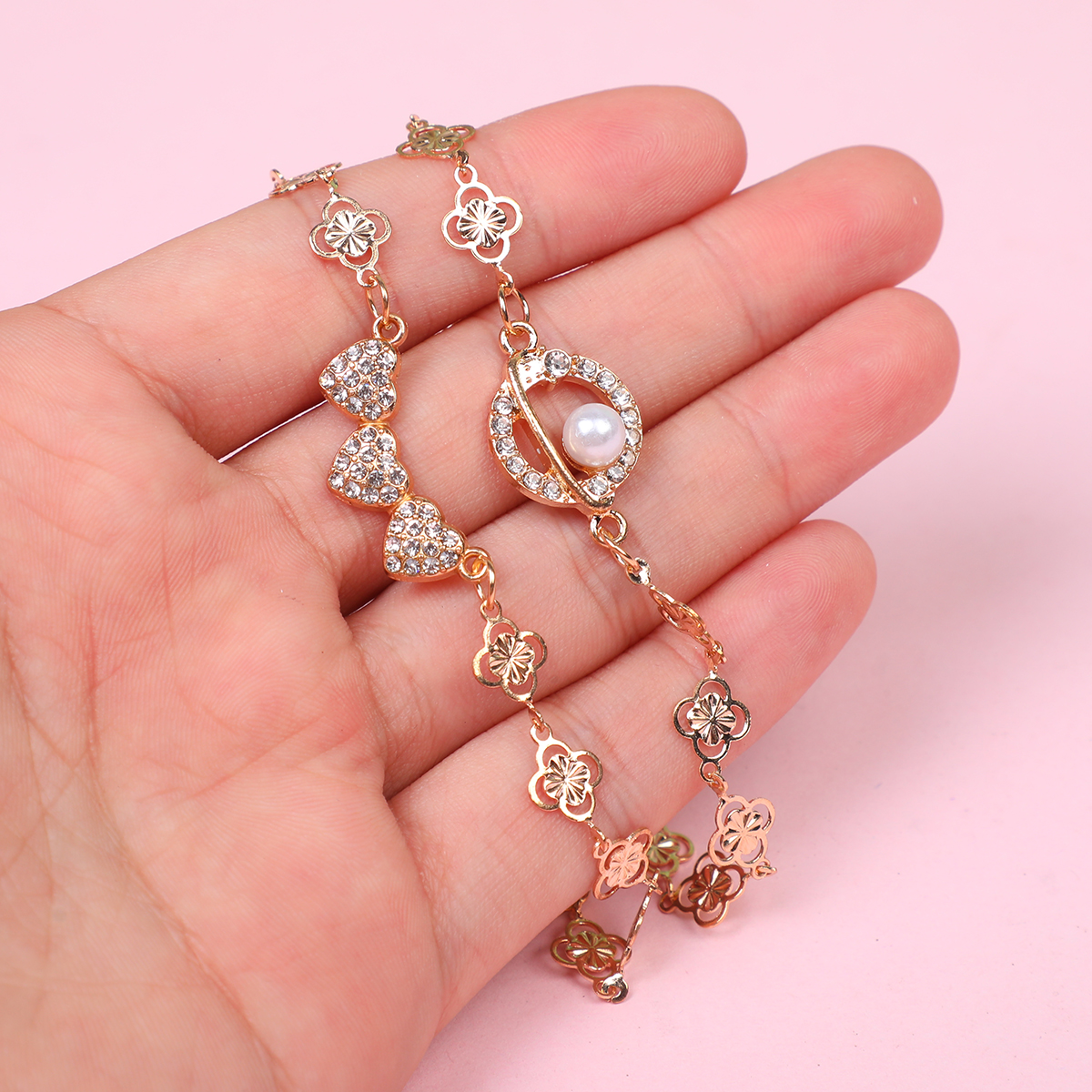 Random Mixed Style Golden Moderate Luxury Fashion Bracelet-11