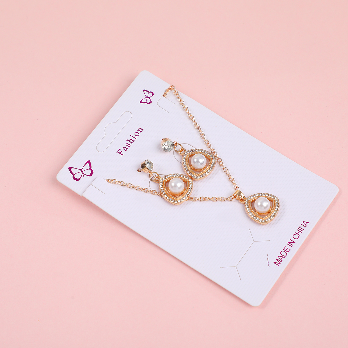 Heart Pearl Necklace and Stud Earrings Set