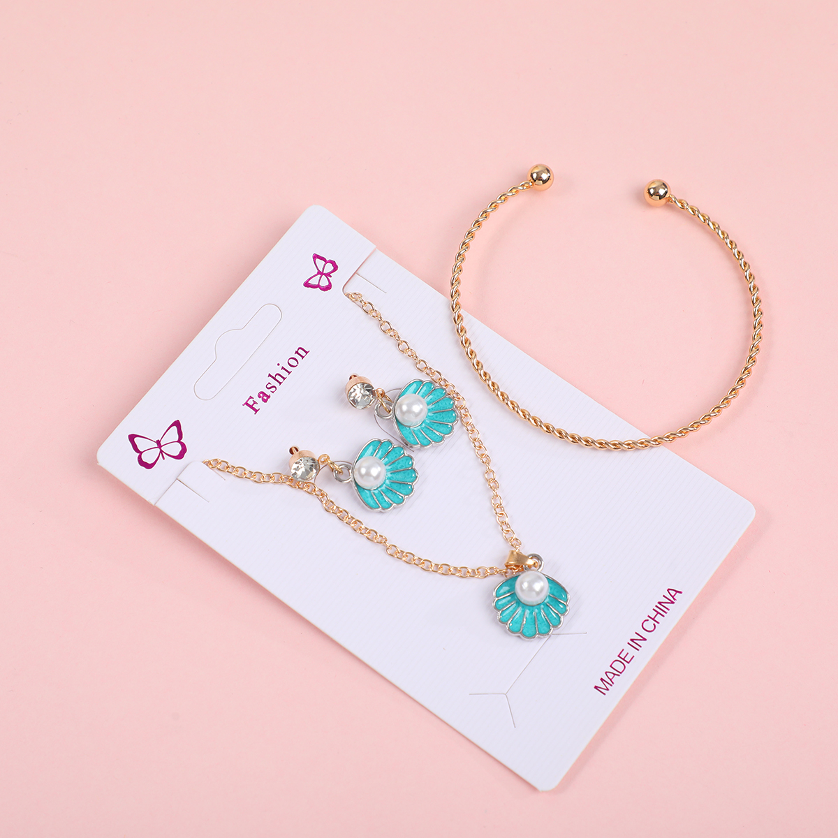 Green Shell Pearl Necklace, Earrings and Bracelet Set