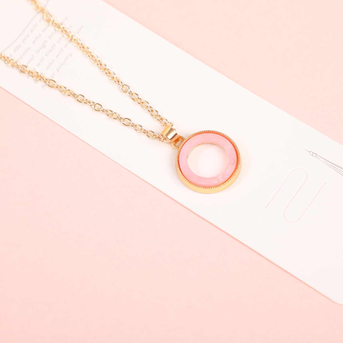 Circle Pendant Fashion Necklace