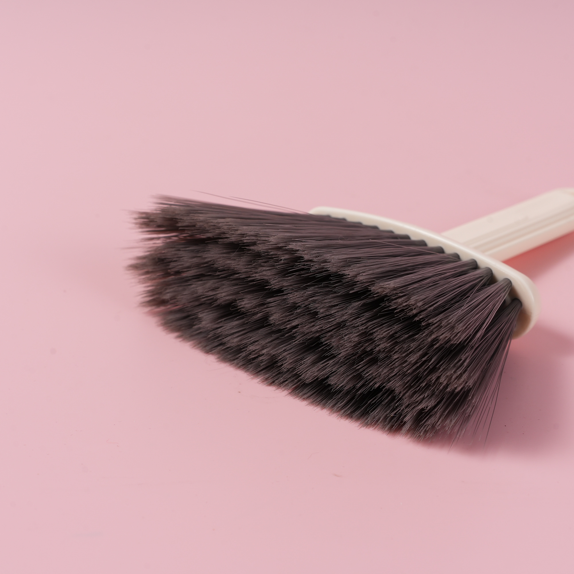 Pointed Bristle Gap Cleaning Brush