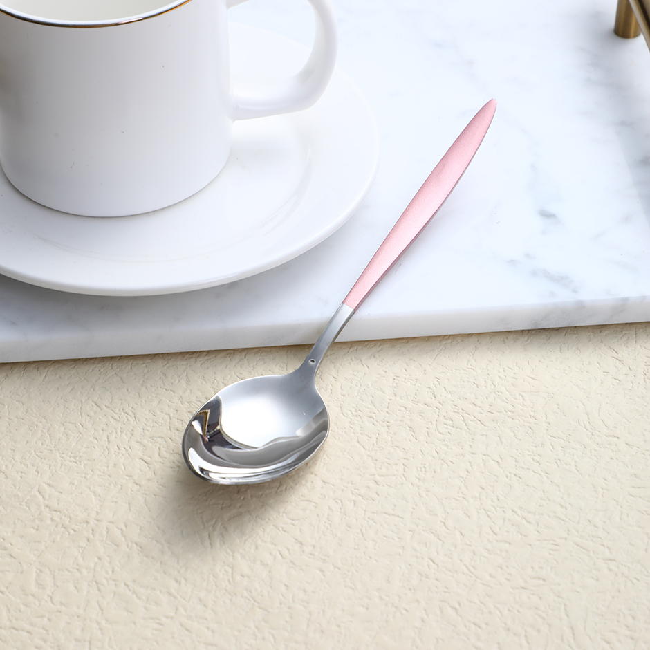 Spanish pink No. 2 pointed spoon