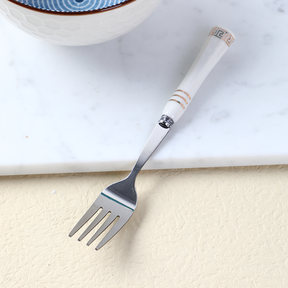 Platinum ceramic handle No. 3 fork