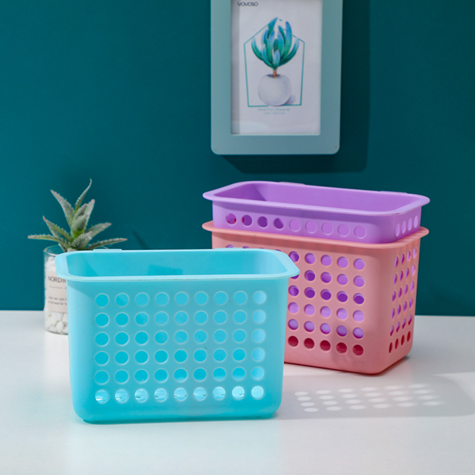 1600 Simple hanging storage