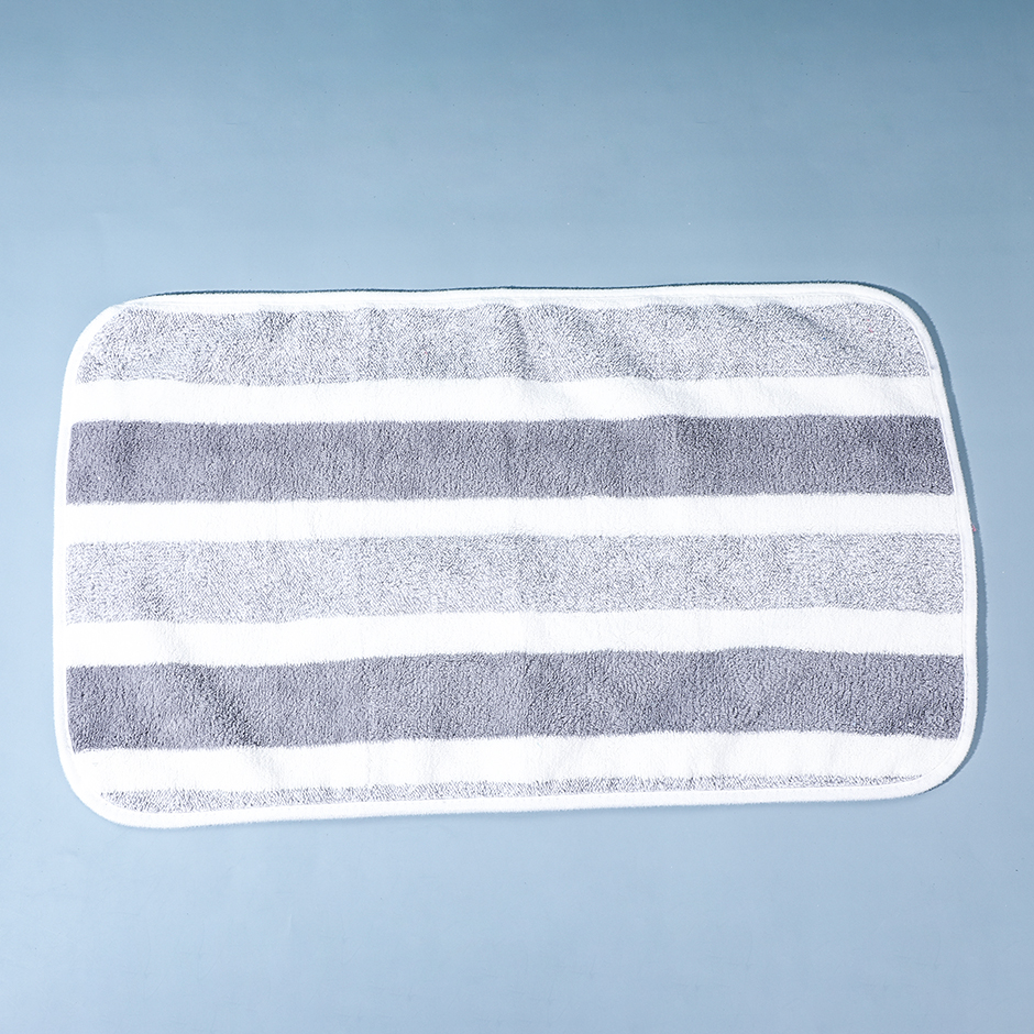 Simple bold striped towel 30 x 50