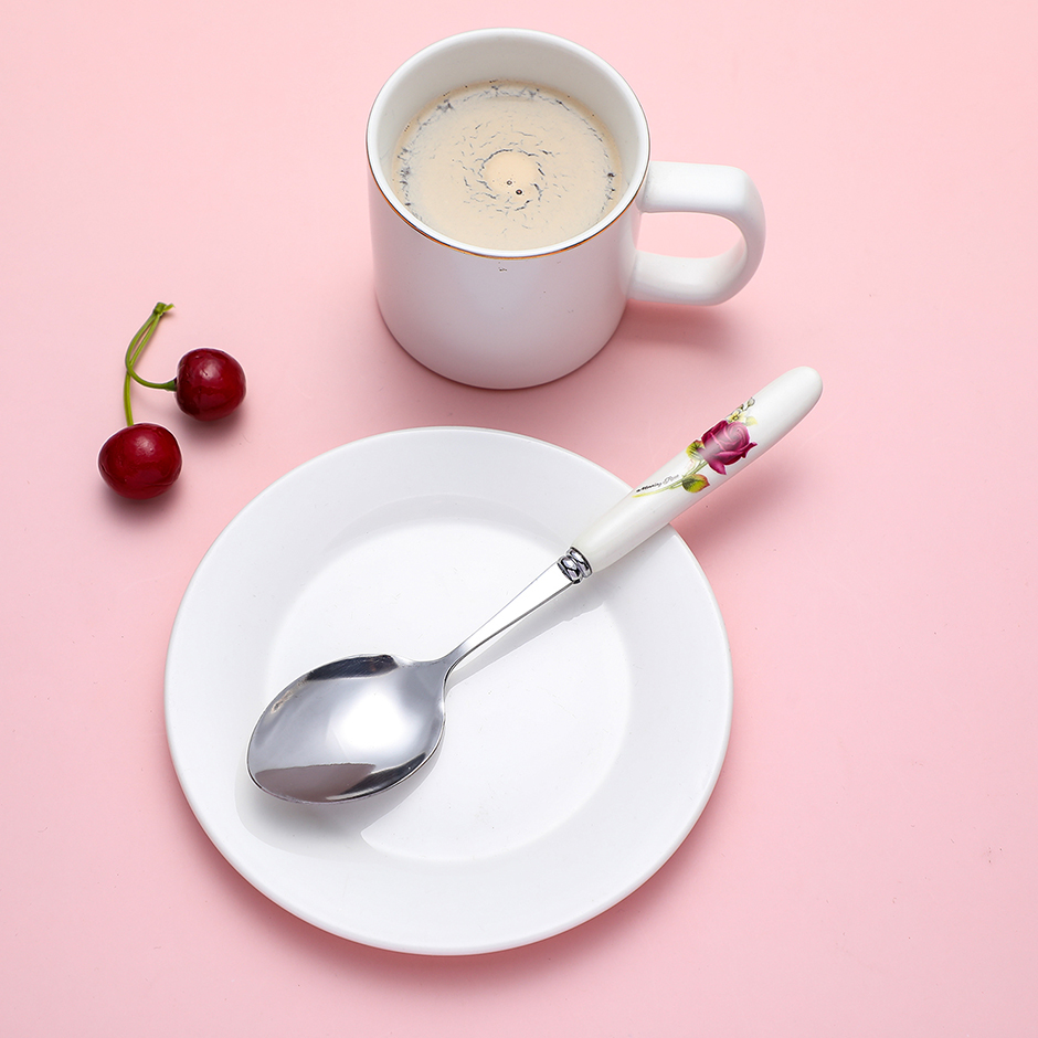 One flower ceramic handle pointed spoon