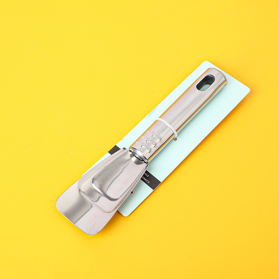 Nine-bead steel handle ice shovel