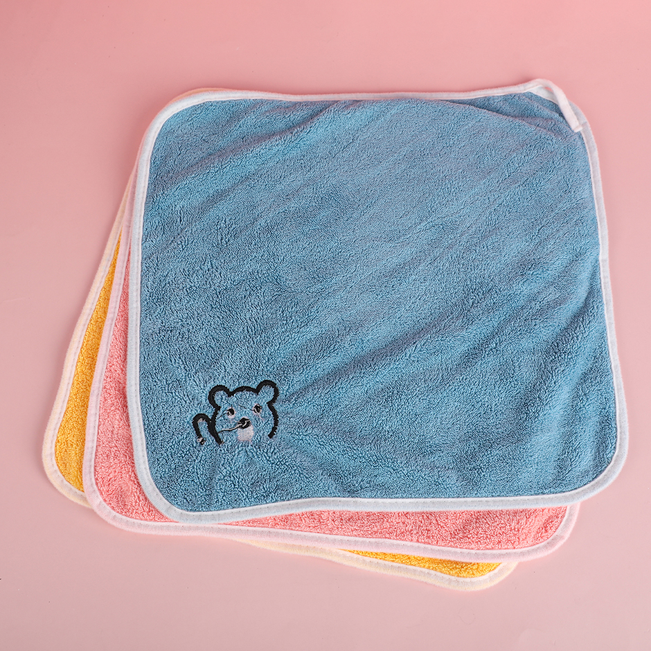 Edge cartoon embroidered square towel 35 x 35