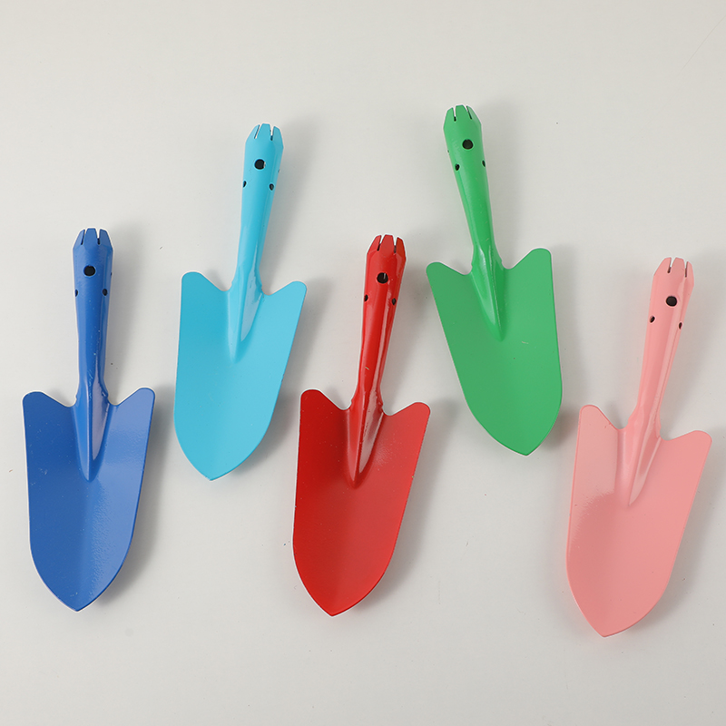 Beach toy iron pointed shovel 999