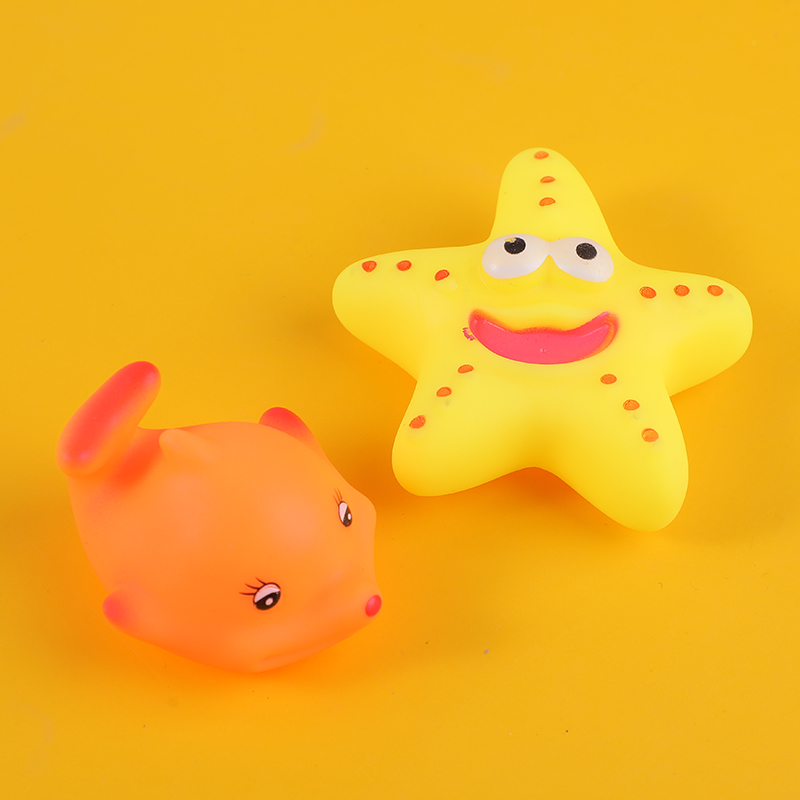 Soft plastic starfish bath toy