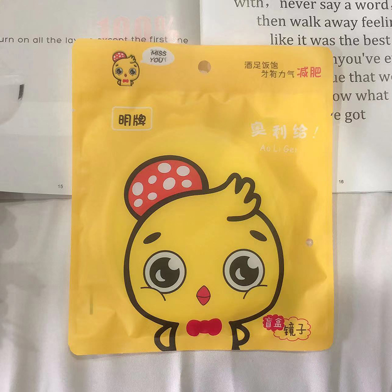 Cute chicken beauty mirror