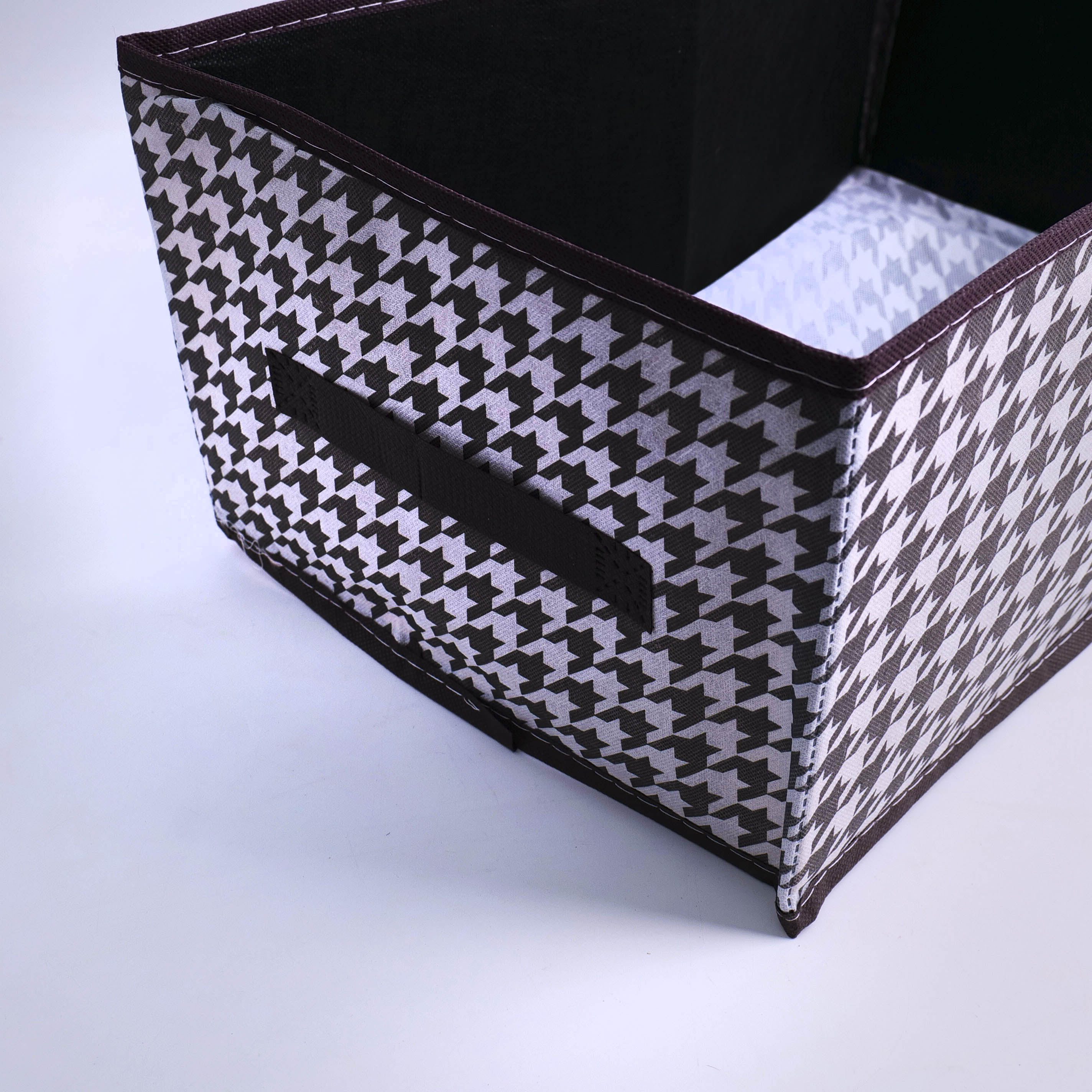 Houndstooth Series Pants Box without Stand 44 x 27 x 18cm