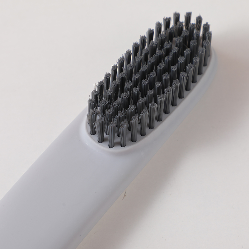 Shoe brush with long handle-1019