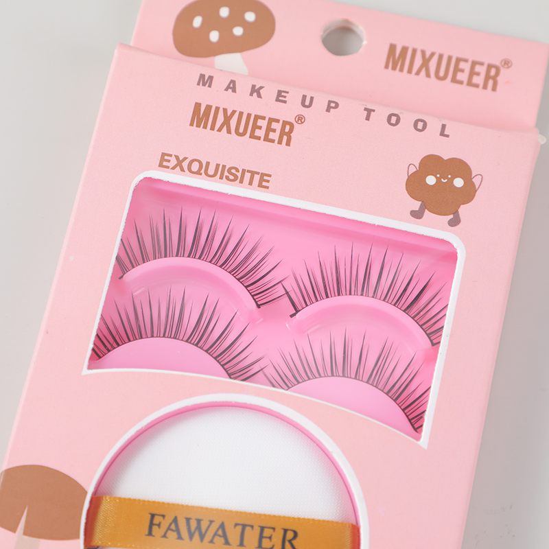 False eyelashes with powder puff