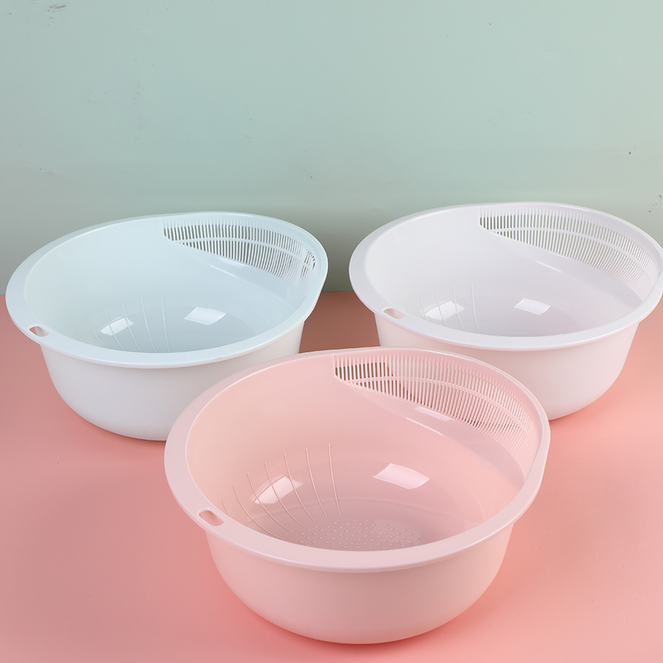 750 Round plastic rice basket