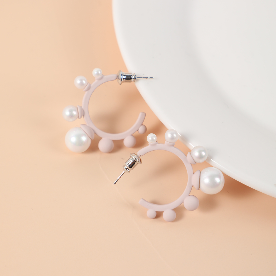 Creative C letter beads earrings