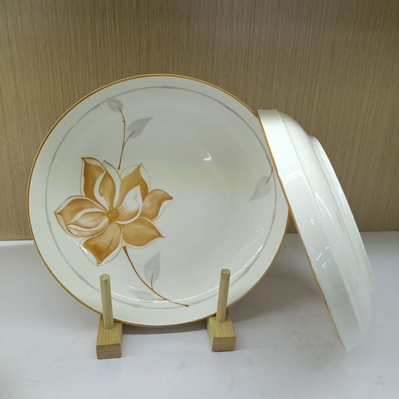 8-Inch Flower And Moon Ceramic Plate